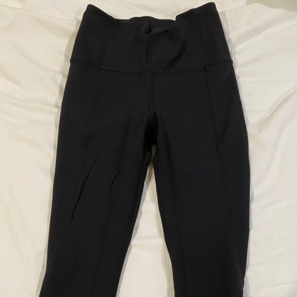Lululemon cropped leggings